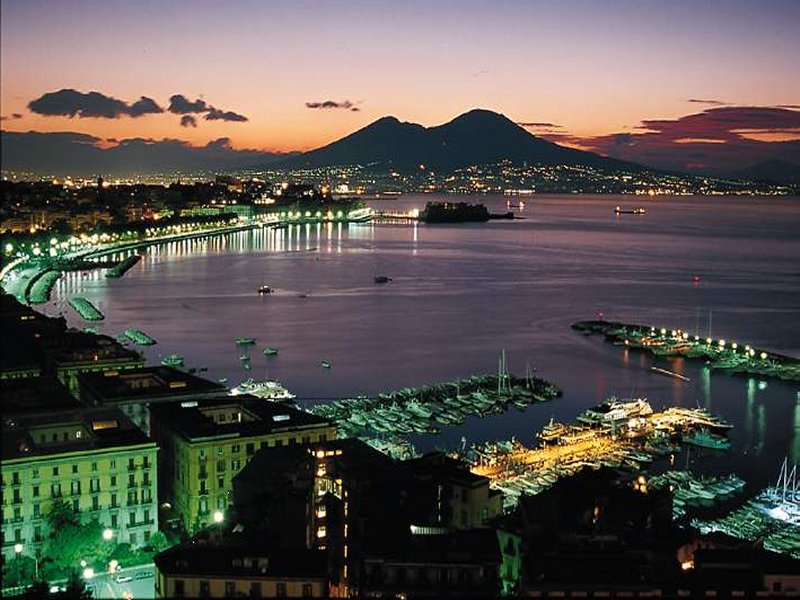 Napoli vista dalla collina di Posillipo
